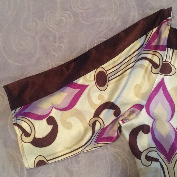 2b Bebe Silk Top - Picture 4 of 6